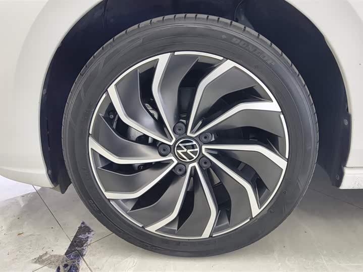 Фото 6 - Volkswagen Golf