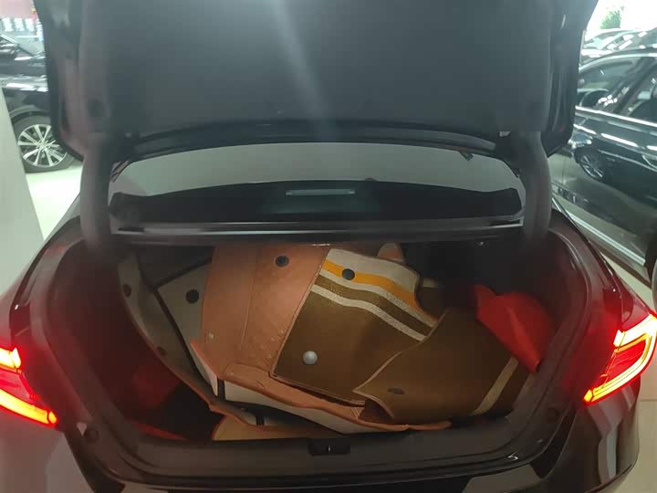 Фото 19 - Honda Accord