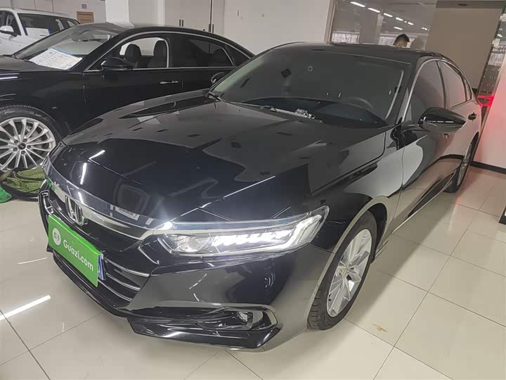 Фото 2 - Honda Accord