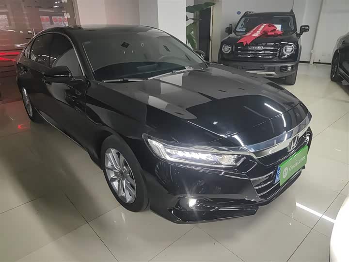 Фото 4 - Honda Accord