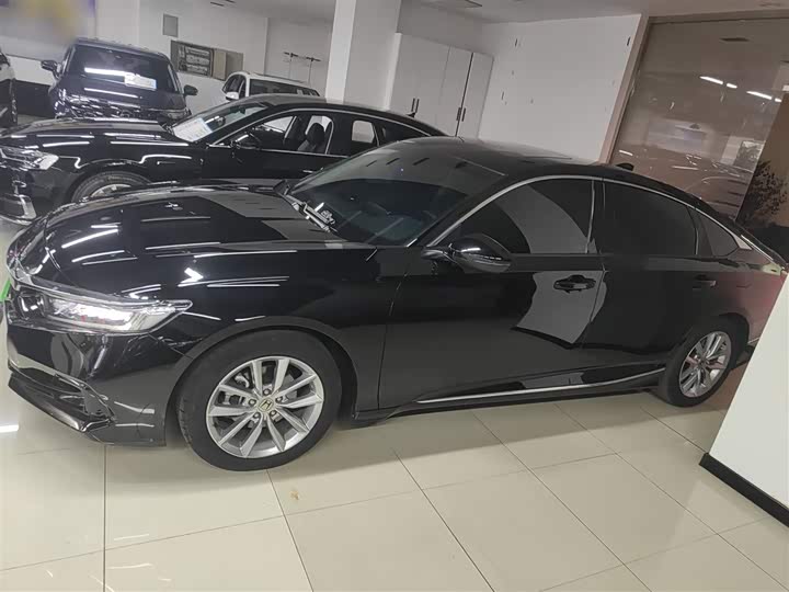 Фото 5 - Honda Accord