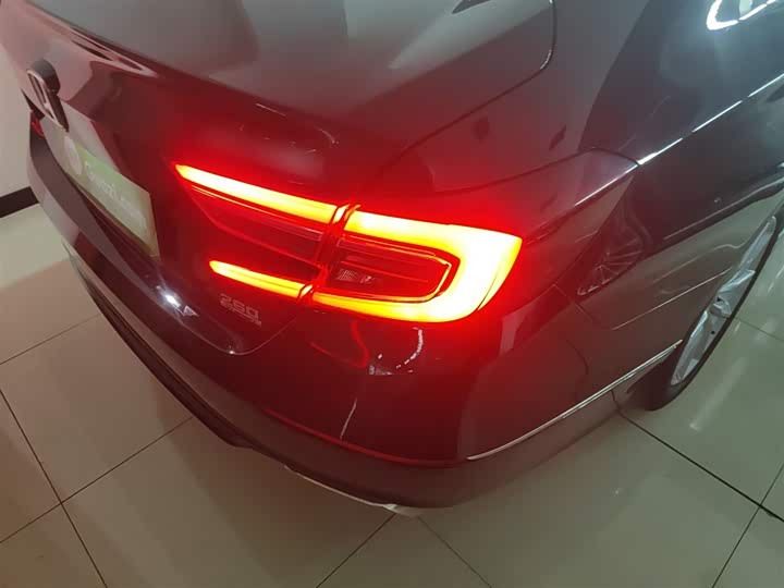 Фото 8 - Honda Accord