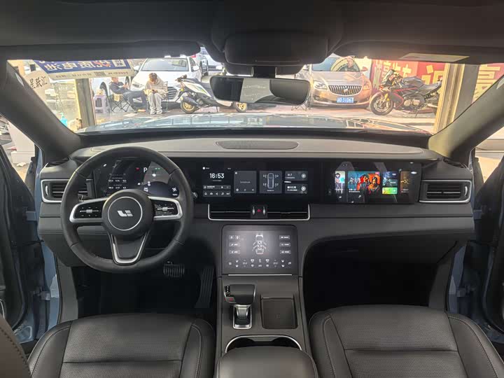 Фото 10 - LiXiang One