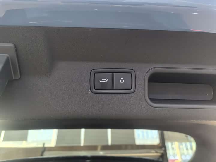 Фото 17 - LiXiang One