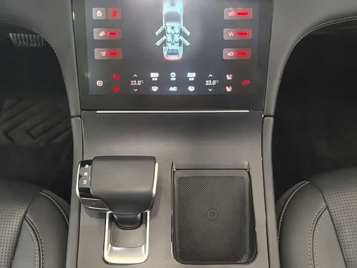 Фото 19 - LiXiang One