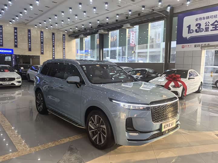 Фото 3 - LiXiang One