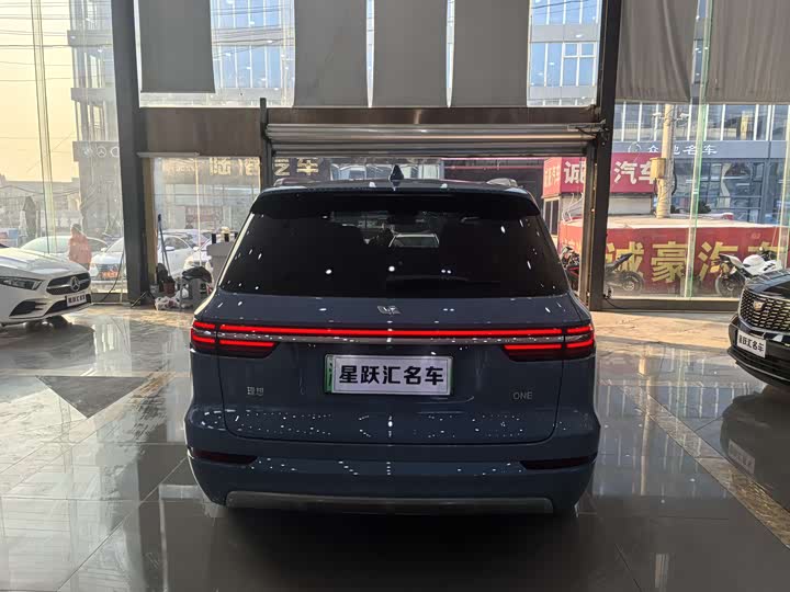 Фото 5 - LiXiang One