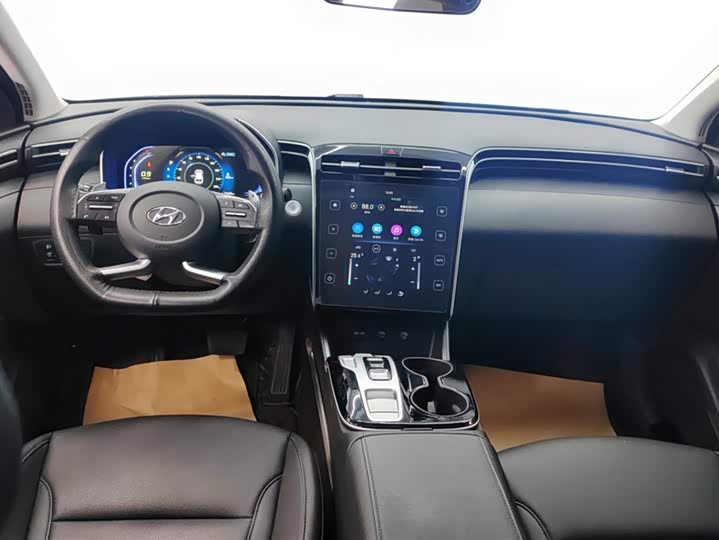 Фото 12 - Hyundai Tucson L