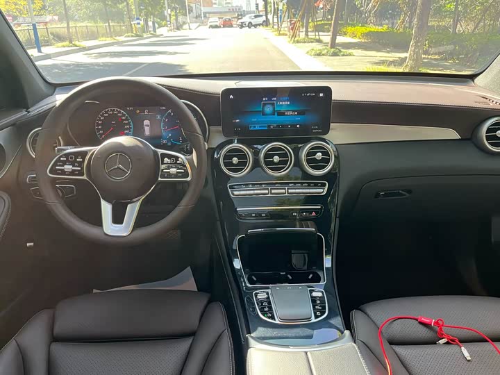 Фото 8 - Mercedes-Benz GLC-Class