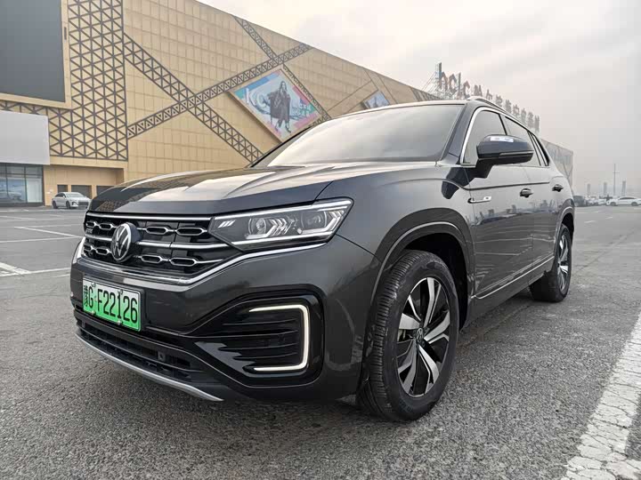 Фото 1 - Volkswagen Tayron GTE Hybrid