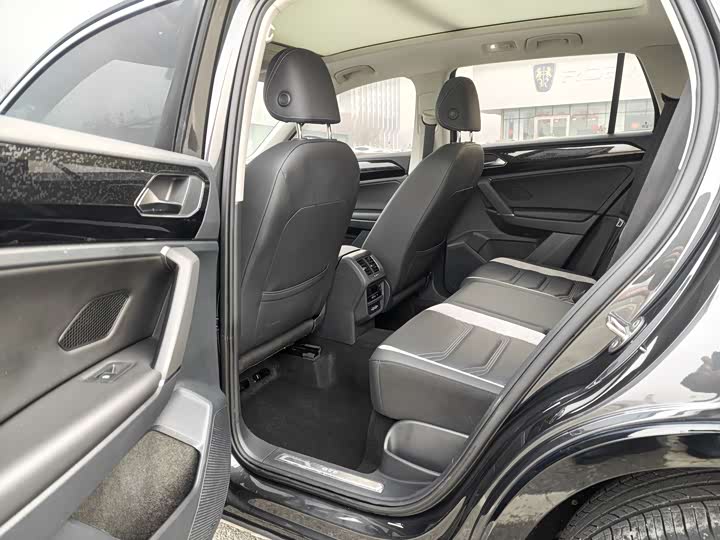 Фото 13 - Volkswagen Tayron GTE Hybrid