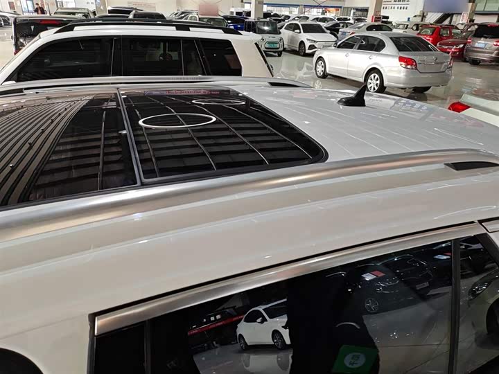 Фото 27 - Volkswagen T-Roc