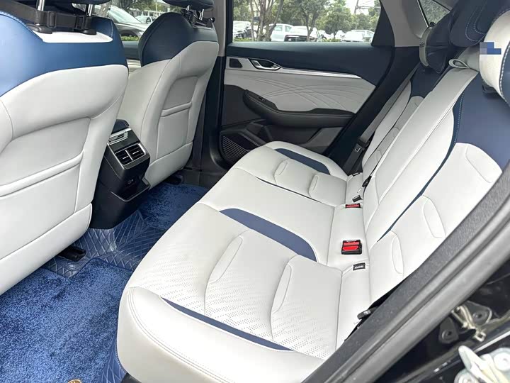 Фото 5 - Geely Preface