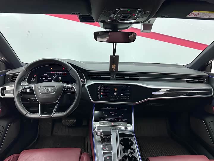 Фото 5 - Audi A7L