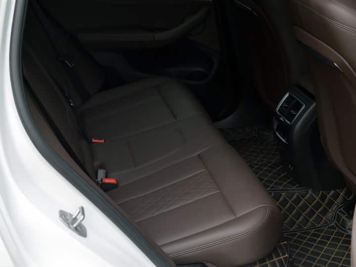 Фото 14 - BMW iX3