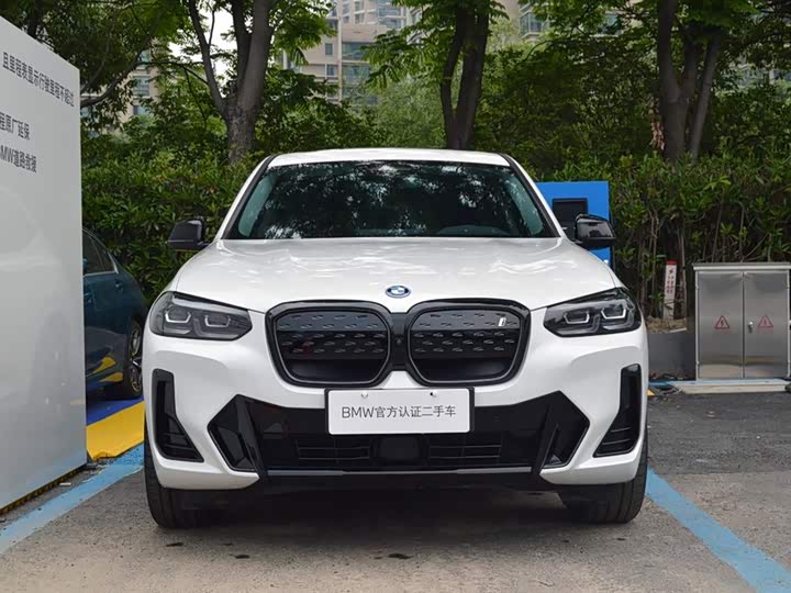 Фото 2 - BMW iX3