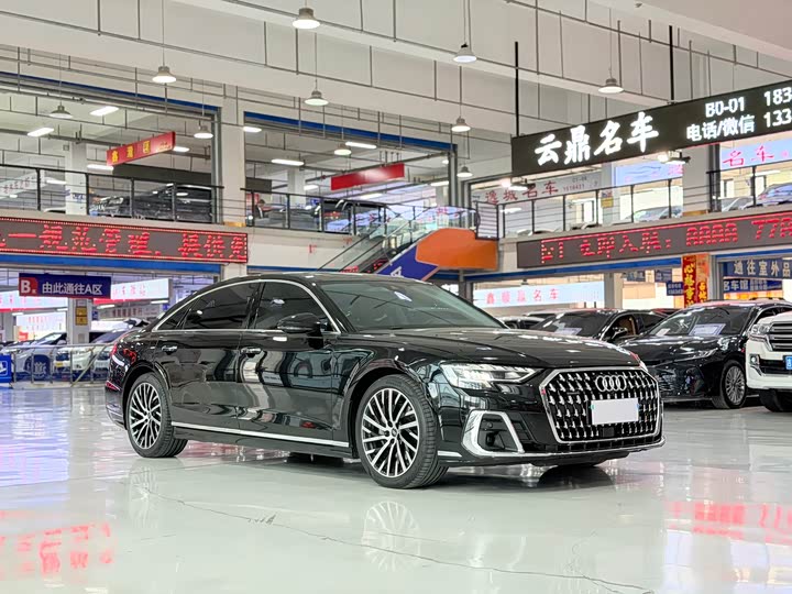 Фото 3 - Audi A8