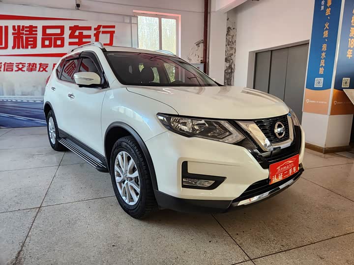 Фото 2 - Nissan X-Trail