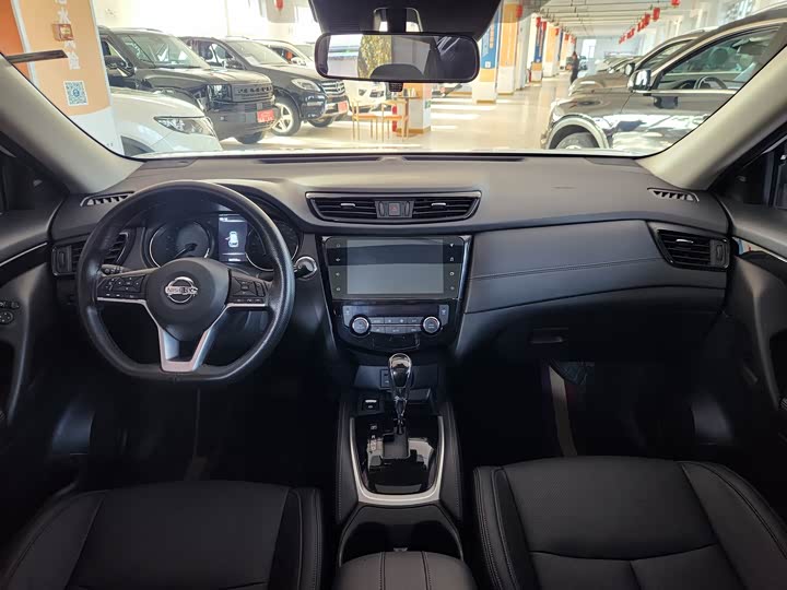 Фото 9 - Nissan X-Trail