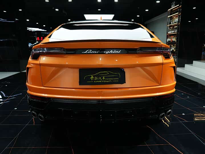 Фото 16 - Lamborghini Urus