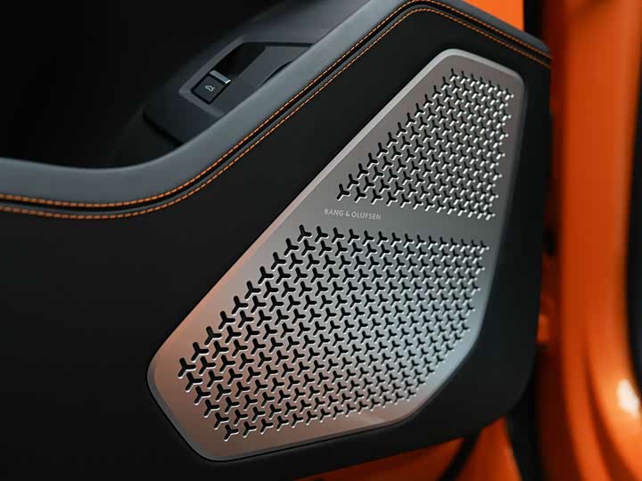 Фото 19 - Lamborghini Urus