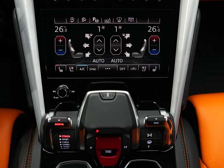 Фото 43 - Lamborghini Urus