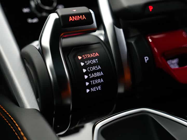 Фото 44 - Lamborghini Urus