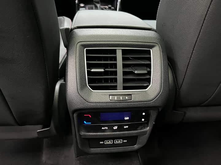 Фото 15 - Volkswagen Tayron