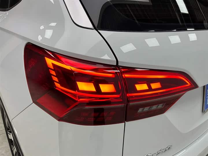 Фото 19 - Volkswagen Tayron