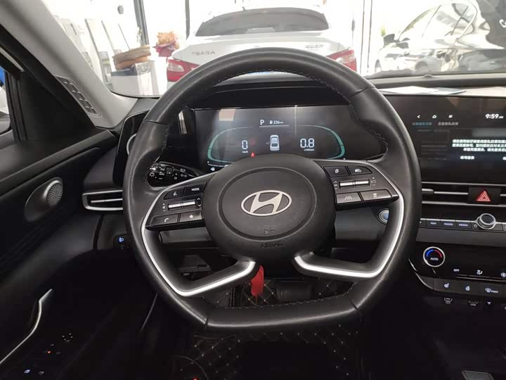 Фото 11 - Hyundai Elantra N line