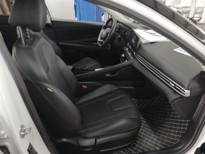 Фото 25 - Hyundai Elantra N line