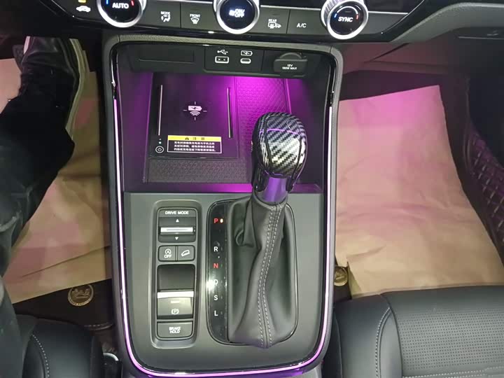 Фото 14 - Honda CR-V