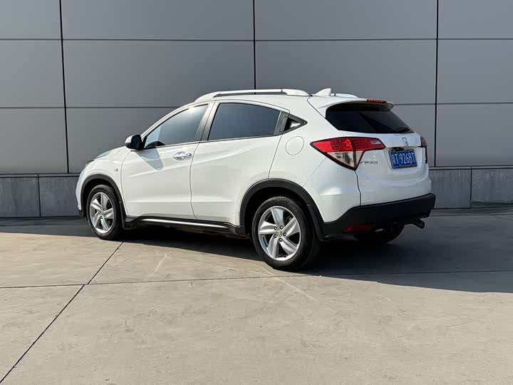 Фото 4 - Honda Vezel