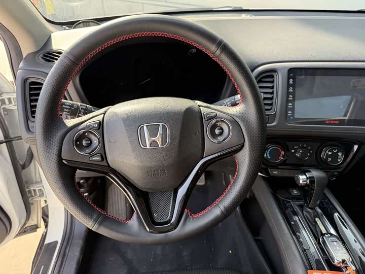 Фото 9 - Honda Vezel