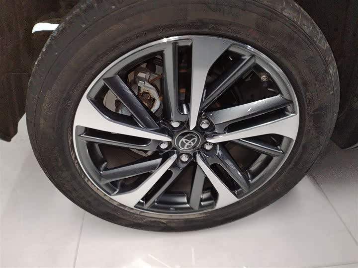 Фото 25 - Toyota Frontlander