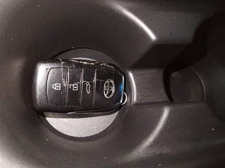 Фото 9 - Toyota Frontlander