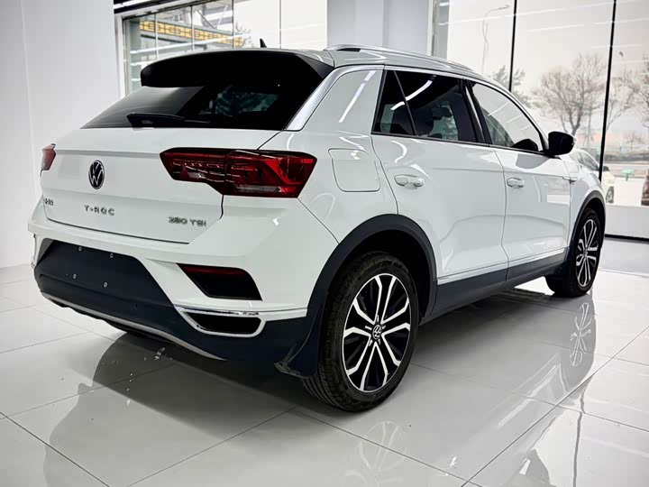 Фото 6 - Volkswagen T-Roc