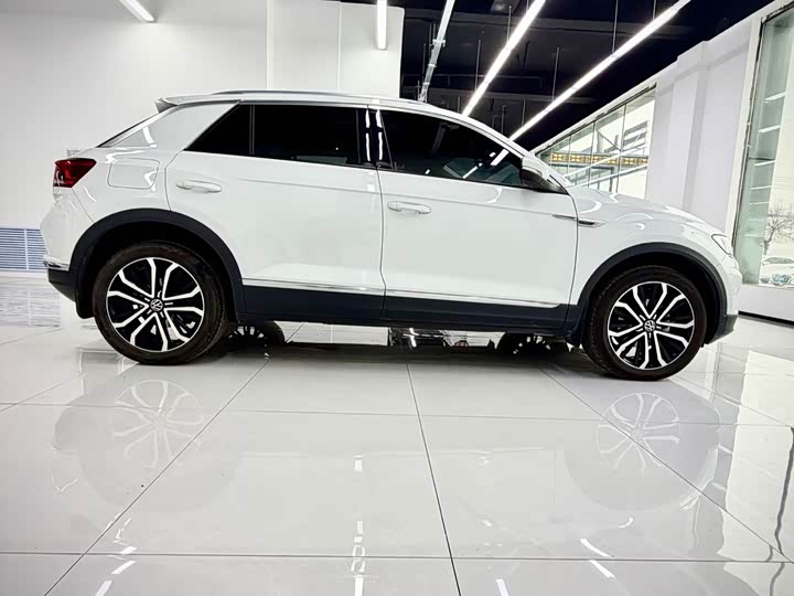 Фото 7 - Volkswagen T-Roc