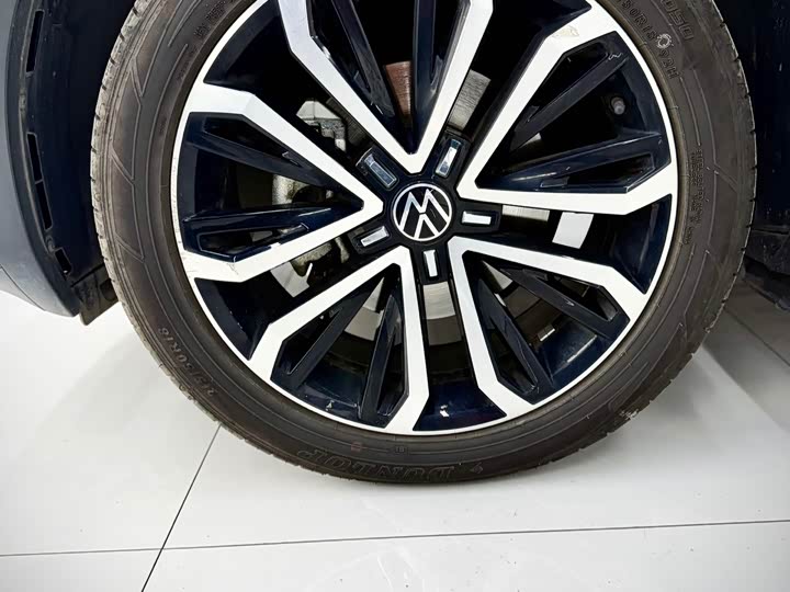 Фото 9 - Volkswagen T-Roc