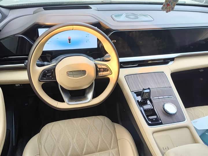 Фото 7 - Geely Monjaro