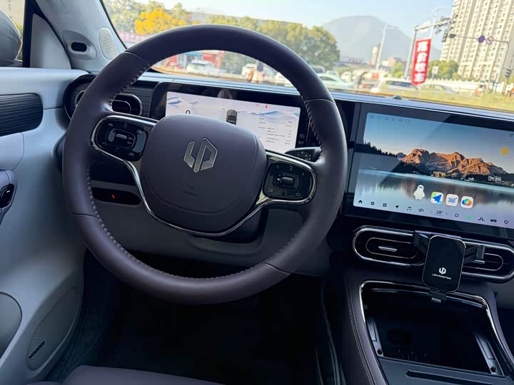 Фото 7 - Leapmotor C11