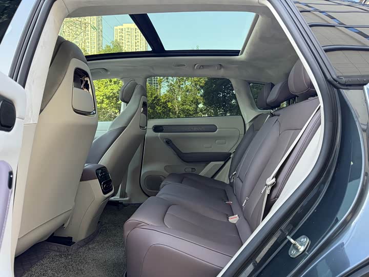 Фото 9 - Leapmotor C11