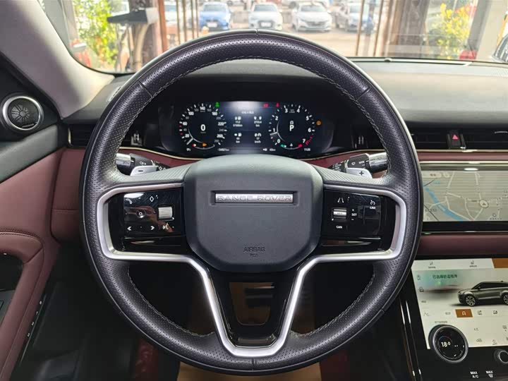 Фото 10 - Land Rover Range Rover Evoque L