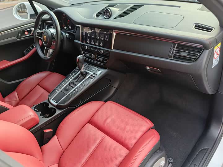 Фото 10 - Porsche Macan