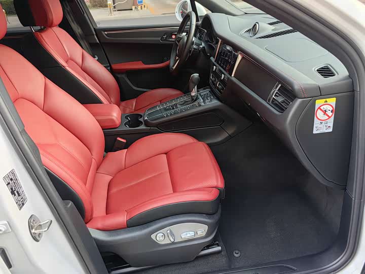 Фото 11 - Porsche Macan