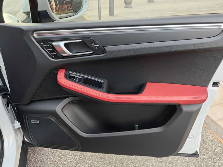 Фото 9 - Porsche Macan