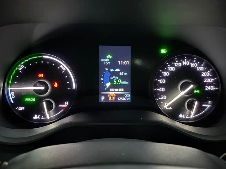 Фото 12 - Toyota Granvia