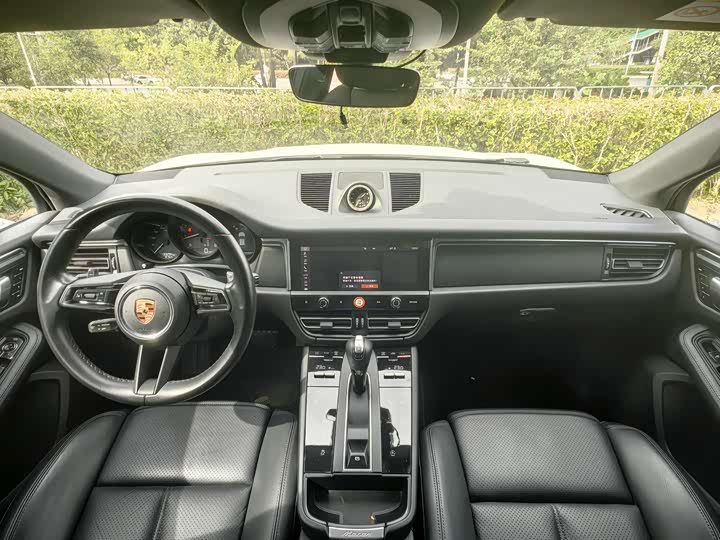 Фото 8 - Porsche Macan