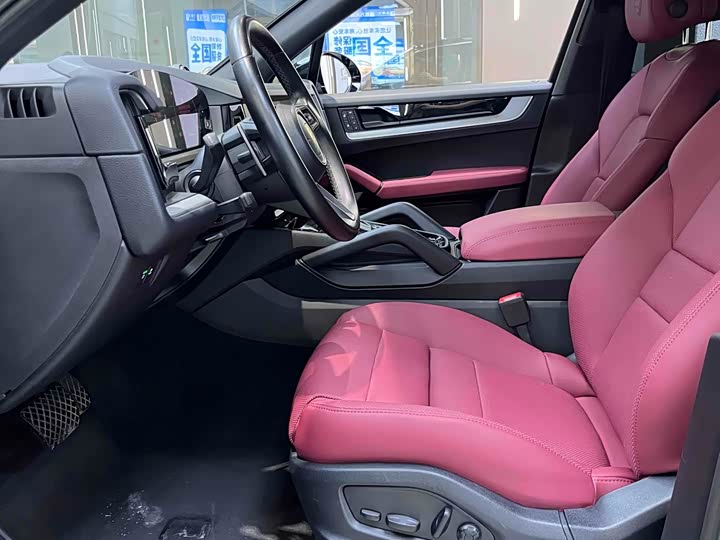 Фото 5 - Porsche Cayenne