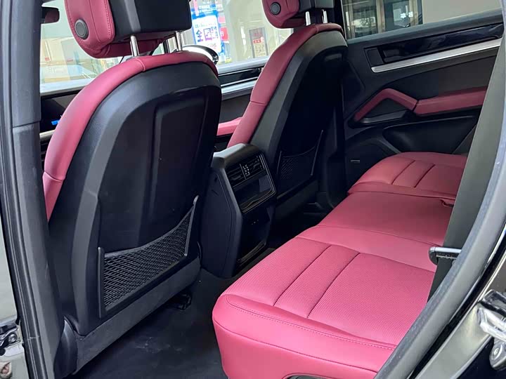 Фото 8 - Porsche Cayenne